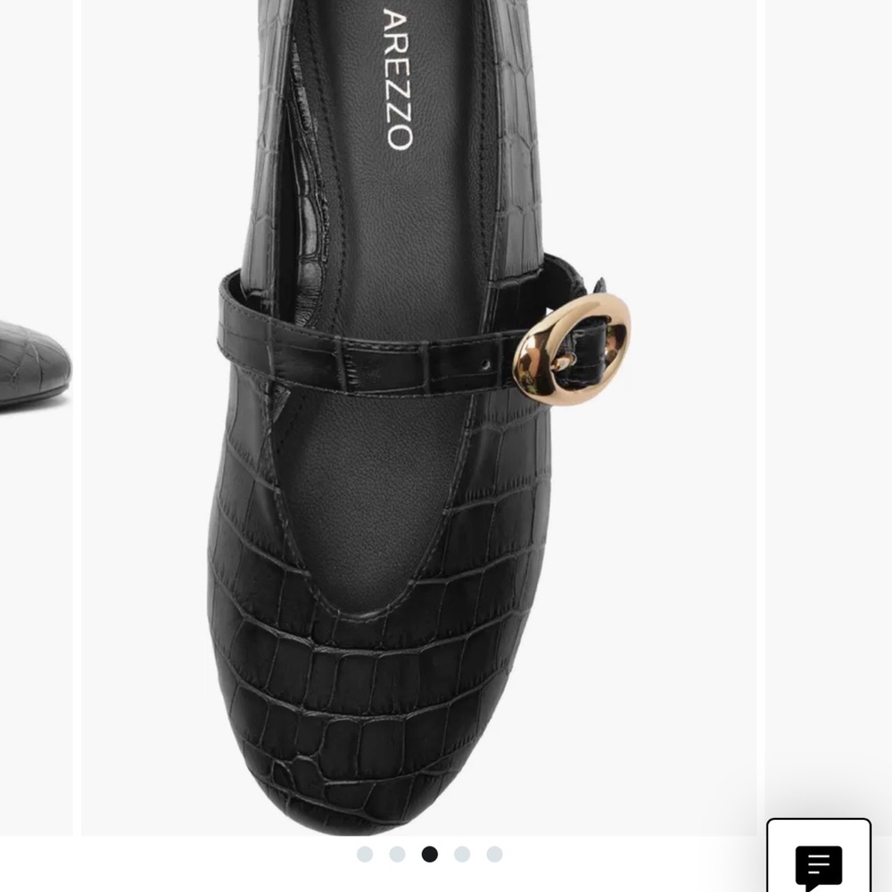 NWT Black Croc-Embossed Women's Loafers